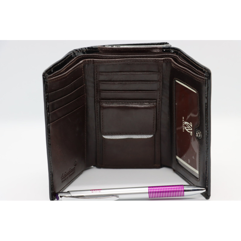 Жіночий шкіряний гаманець Wanlima w11044740430a2 Light Coffee